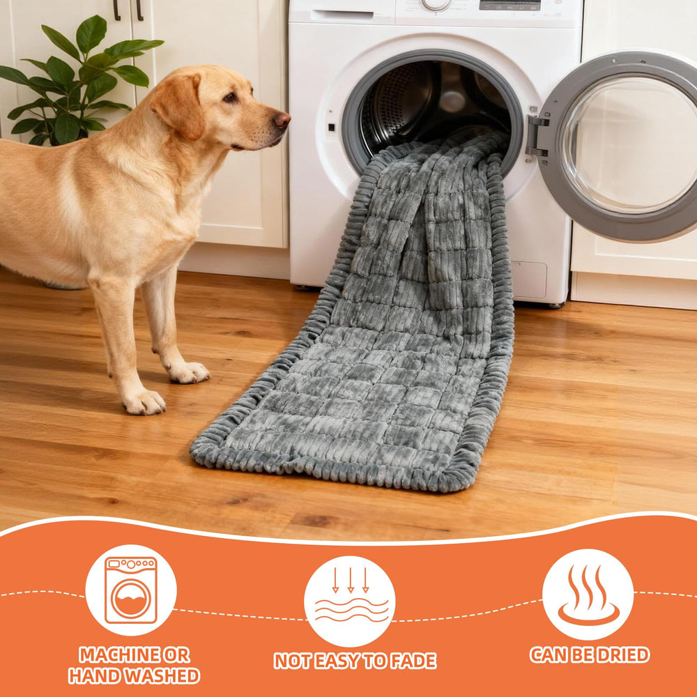 LEHNI soft flannel surface adds warmth and breathability.