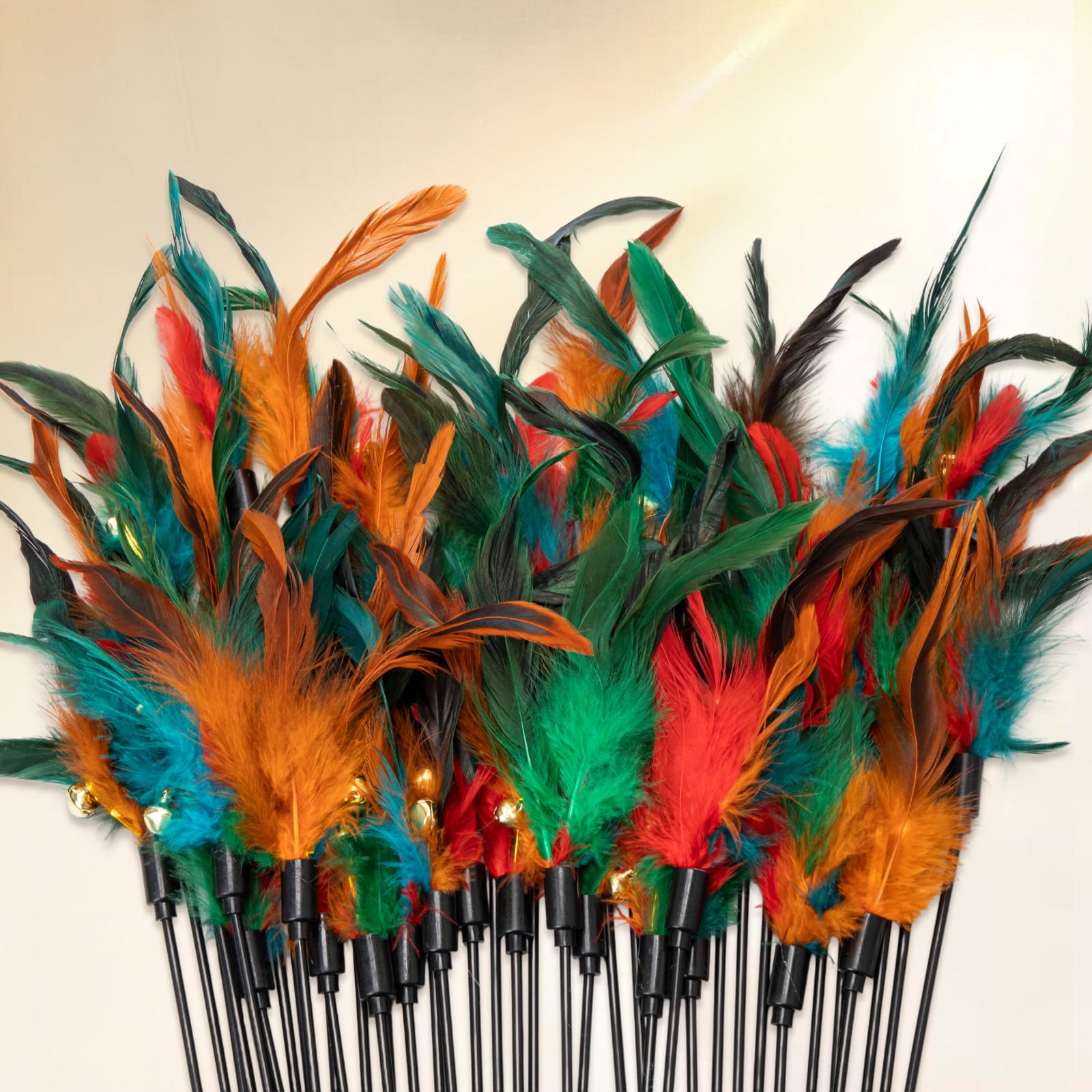 Leitee cat feather toys promote bonding moments and interactive routines.
