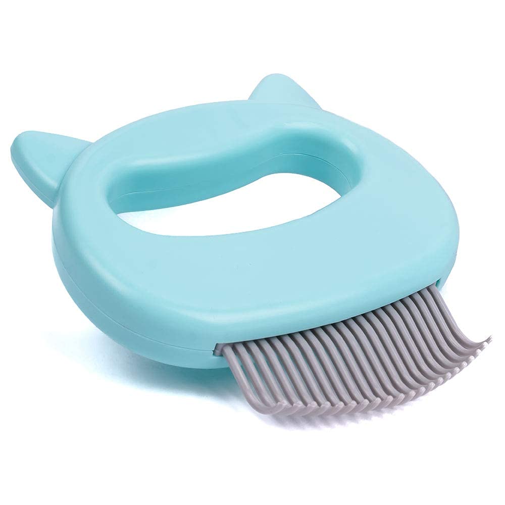 Leo's Paw original shell comb close-up massaging action for gentle fur removal.