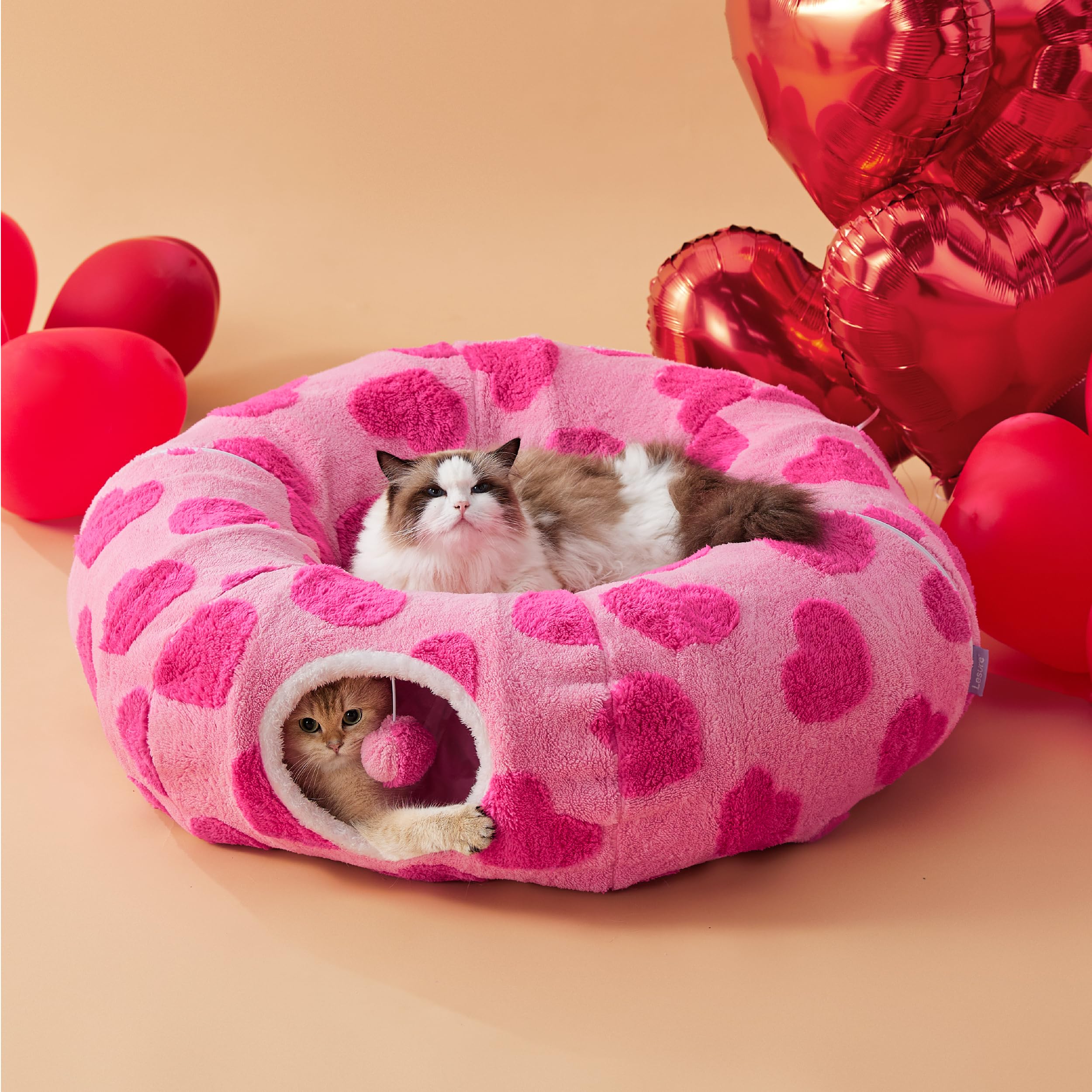 LE SURE Lesure cat tunnel bed folds flat for easy storage.