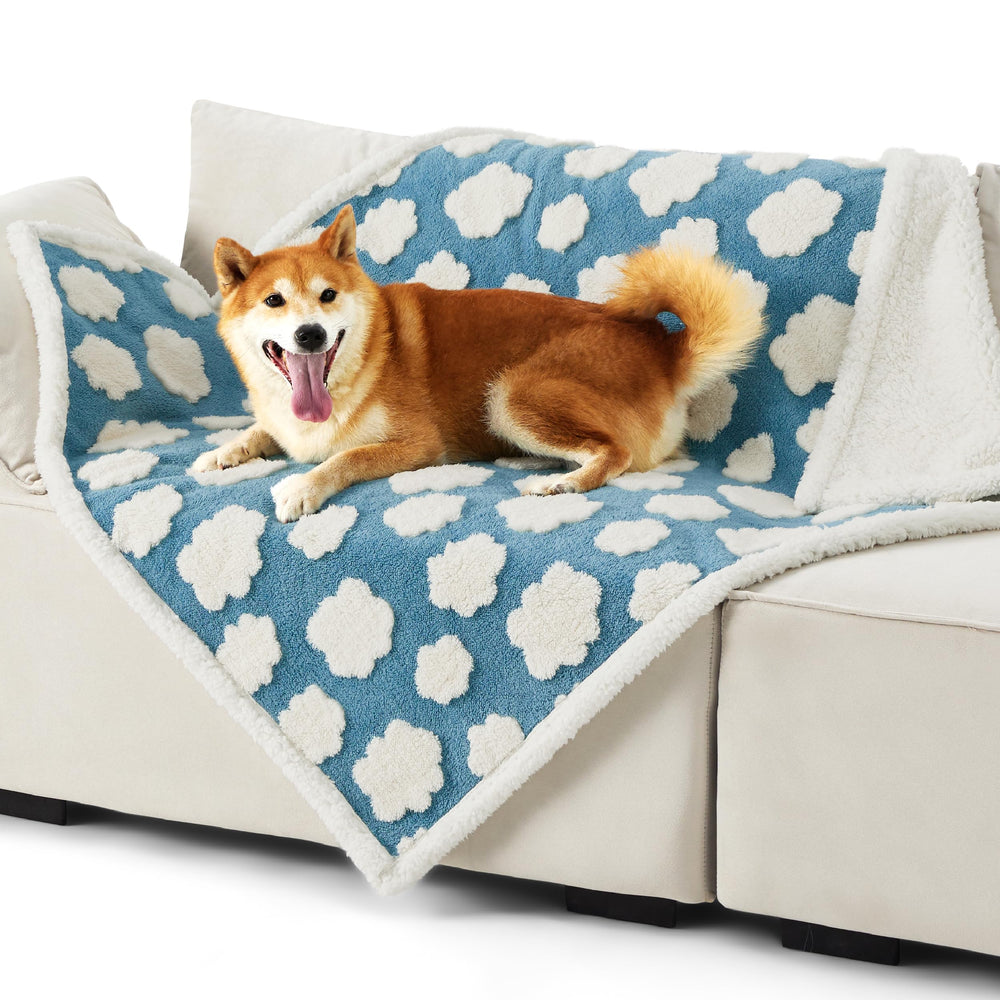 LE SURE large dog blanket with shedding protection on sofa