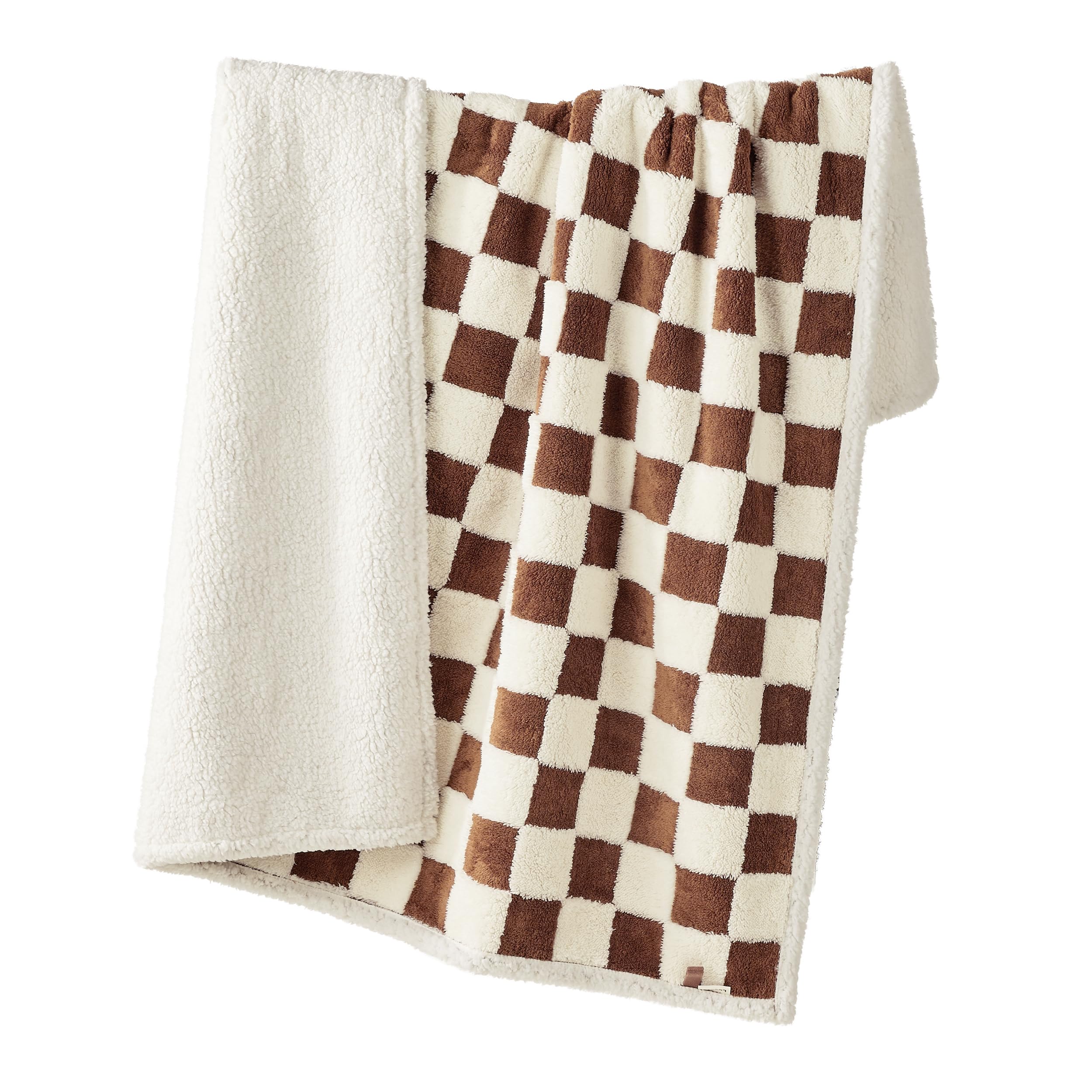 LE SURE lightweight blanket is easy to carry on trips and outings