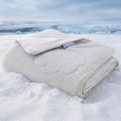 LE SURE premium cooling blanket for small dogs, front view showing the soft, breathable material.