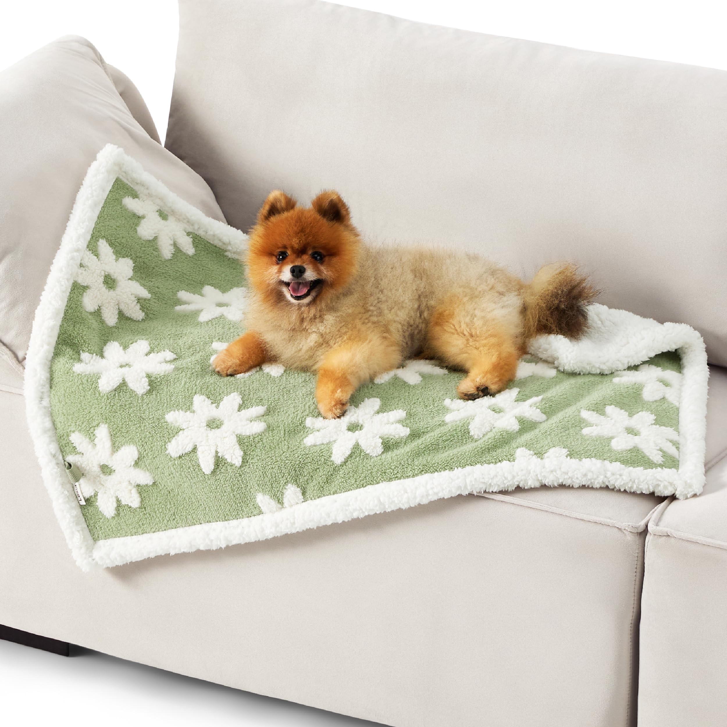 LE SURE jacquard shag surface feels soft for cuddles and relaxation
