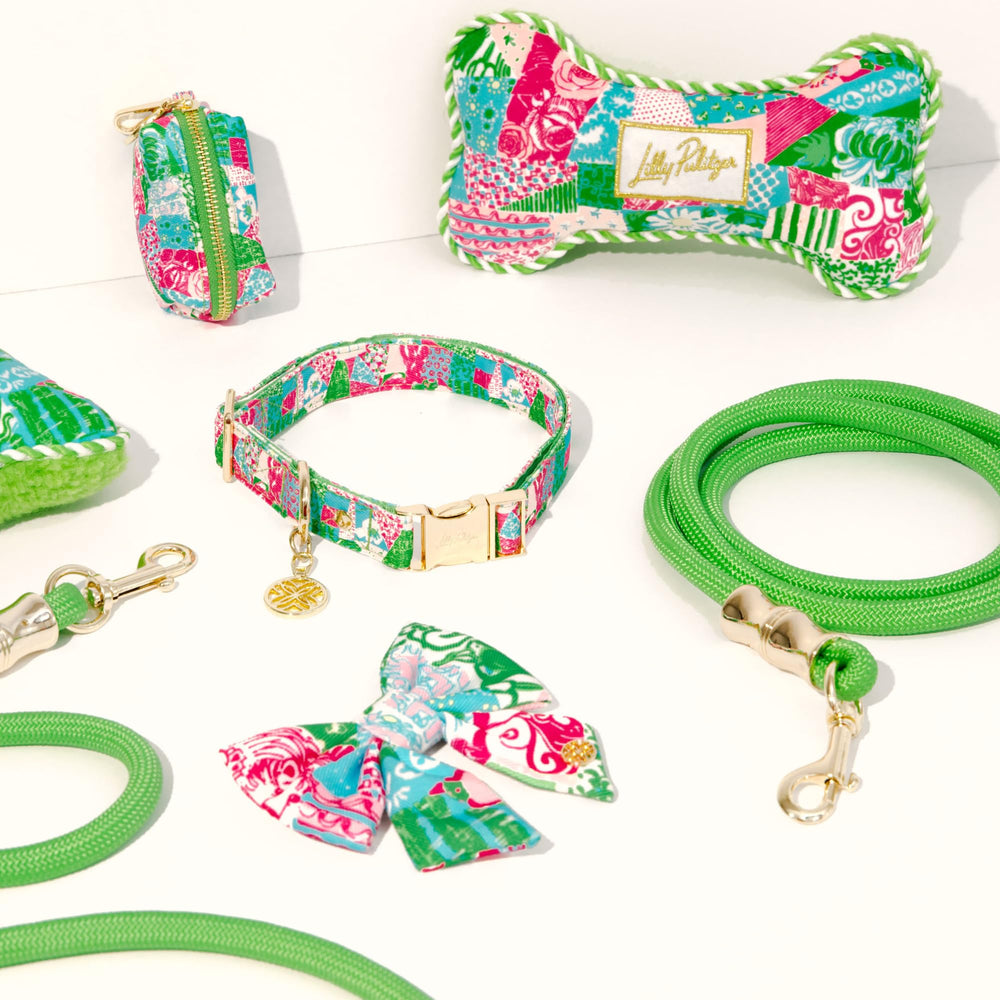 Lilly Pulitzer collar designed for lightweight, all-day comfort.