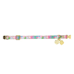Lilly Pulitzer collar with gold buckle and logo charm.