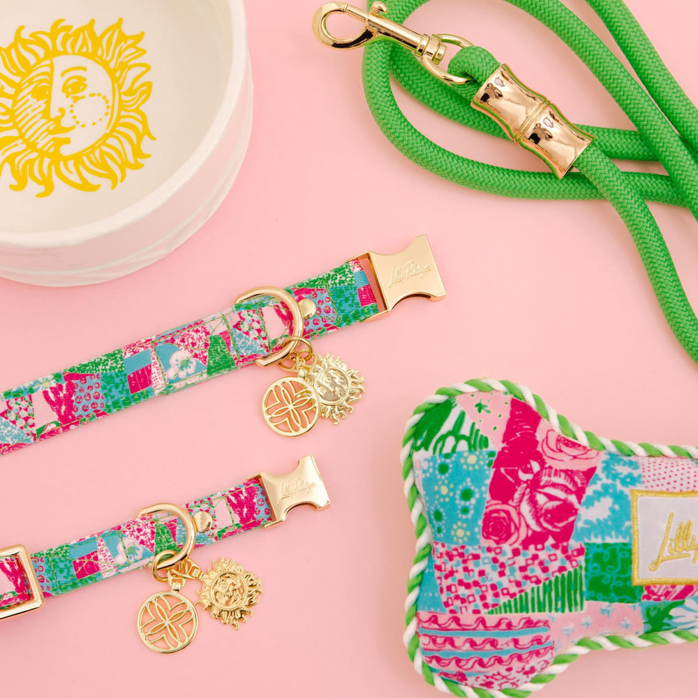 Nylon ribbing backing provides flexibility and comfort in Lilly Pulitzer collar.