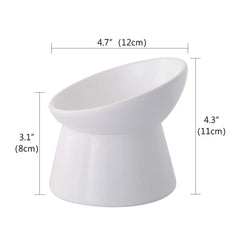 LIONWEI tilted 15-degree design centers food and reduces spills.