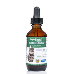 LIQUIDHEALTH Purr-Fection bottle pour demonstrates easy dosing and fast absorption