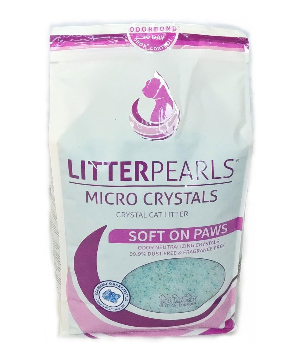 Litter Pearls Dust-Free display highlights cleaner air around the box.