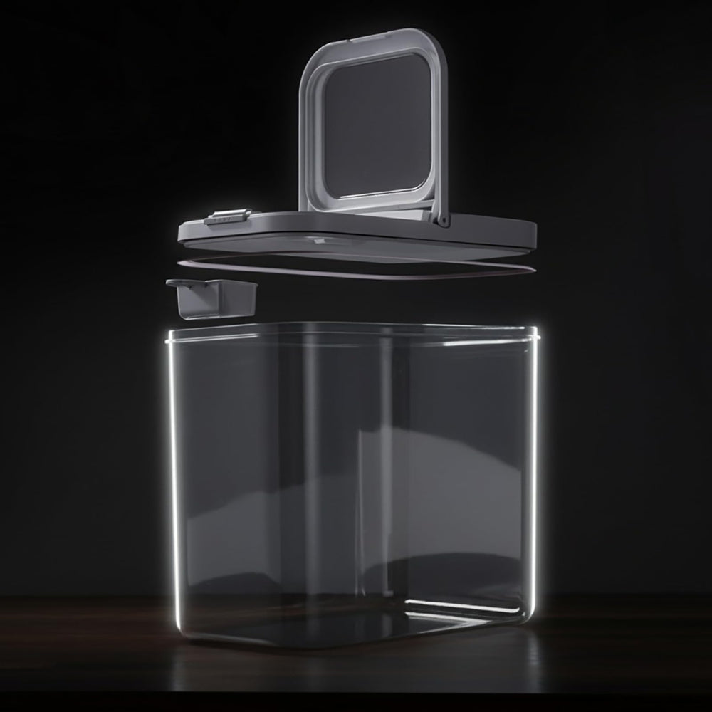 LivLab Mker wide-mouth opening simplifies loading and scooping