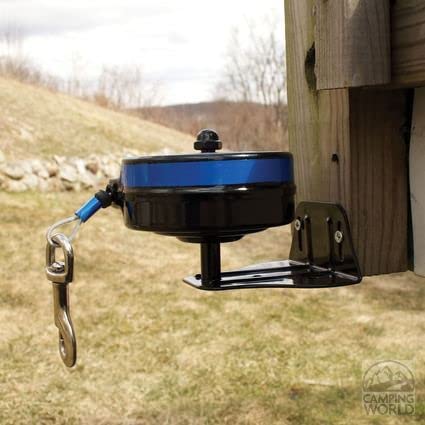 Lixit compact pet tethering housing for easy setup
