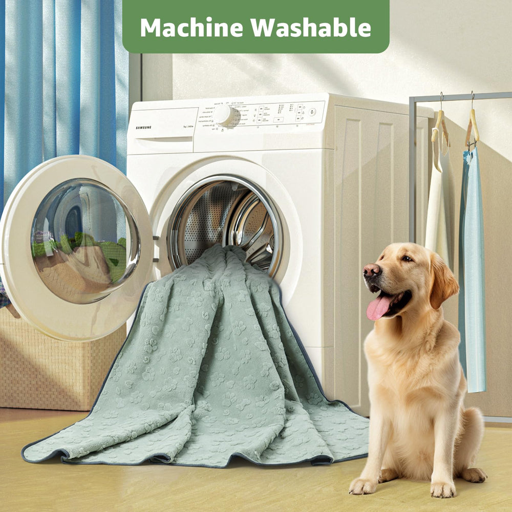LOOBANI pad helps collect loose pet hair around the home.
