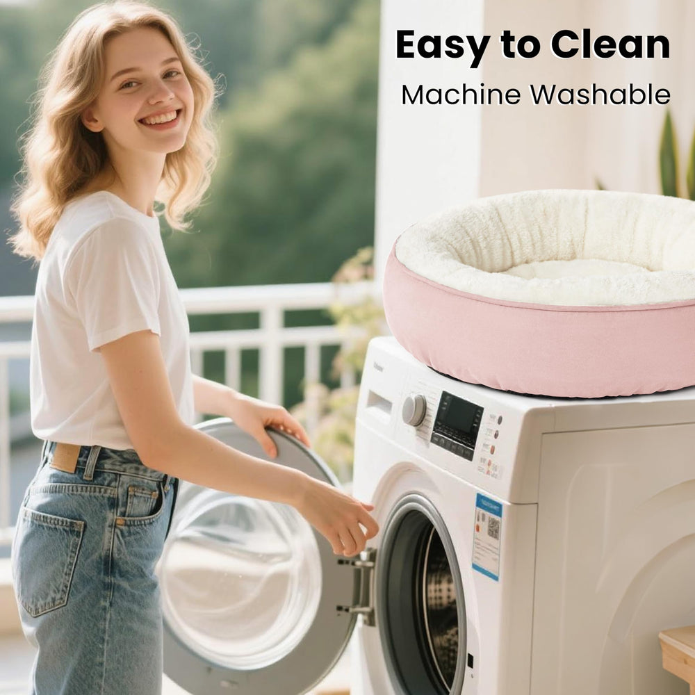 Love's cabin machine-washable bed for quick cleaning and freshness.