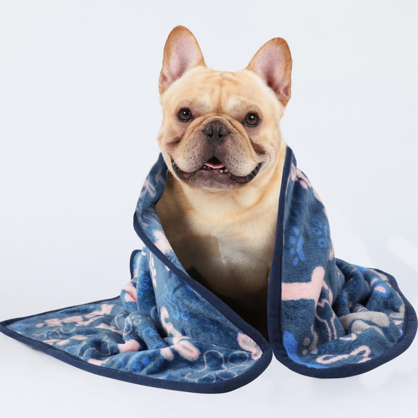 Luciphia paw-bone-print blanket machine washable for simple cleanup