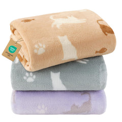 Luciphia cat-printed fluffy blanket main image showing plush fleece for cozy naps.