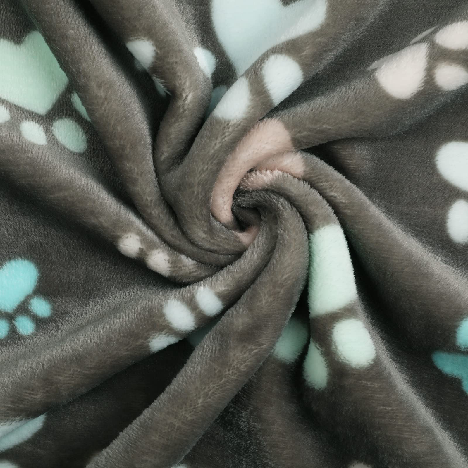 Luciphia paw-print design protects furniture from pet hair and scratches.