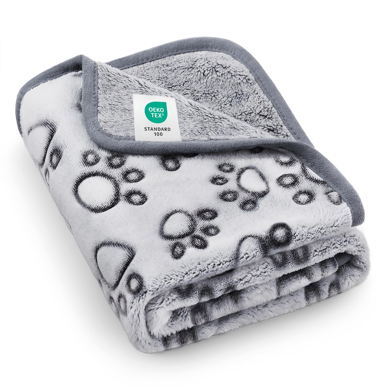 Luciphia blanket paw print close-up in grey fleece for cozy warmth