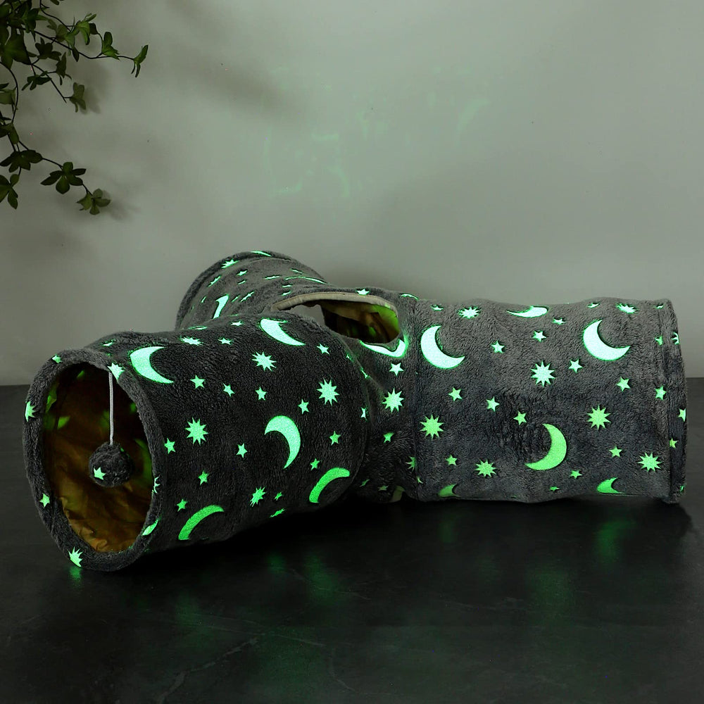 LUCKITTY Cat Tube Tunnel glows in the dark for a cozy night playtime.