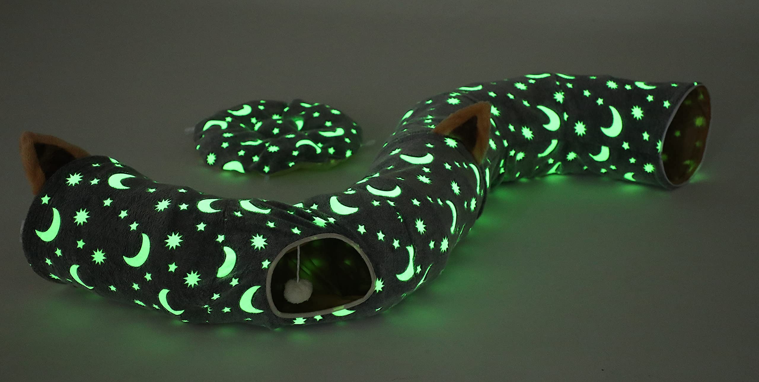 LUCKITTY soft-material tunnel supports extended play with a gentle touch.
