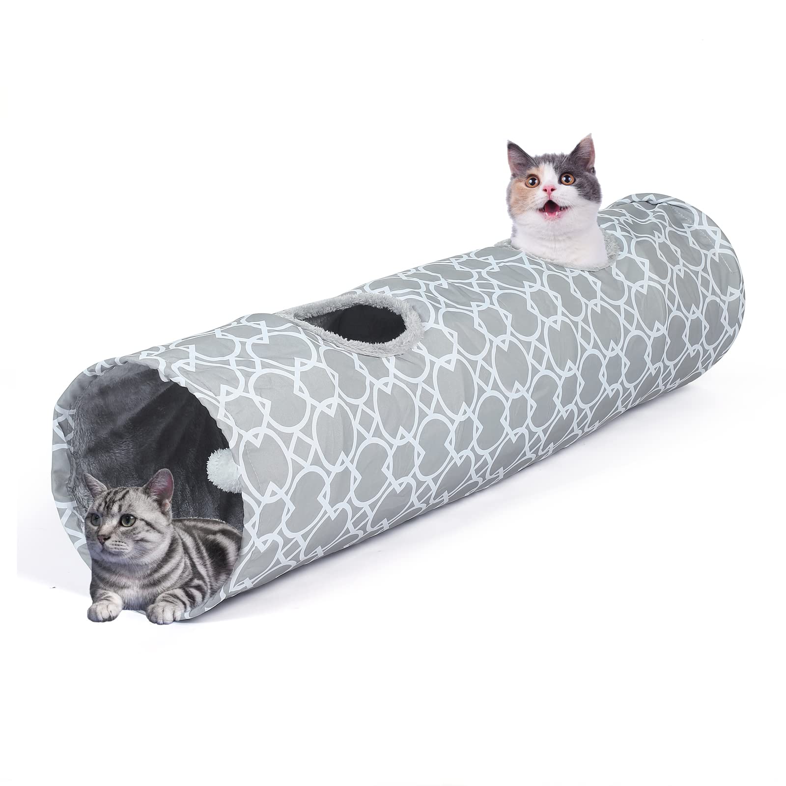 LUCKITTY Spacious tunnel design accommodates big cats for turning and exploring.