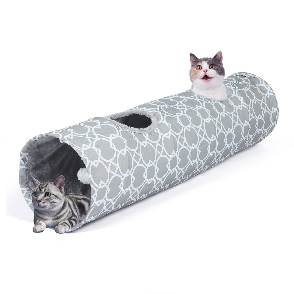 LUCKITTY Spacious tunnel design accommodates big cats for turning and exploring.