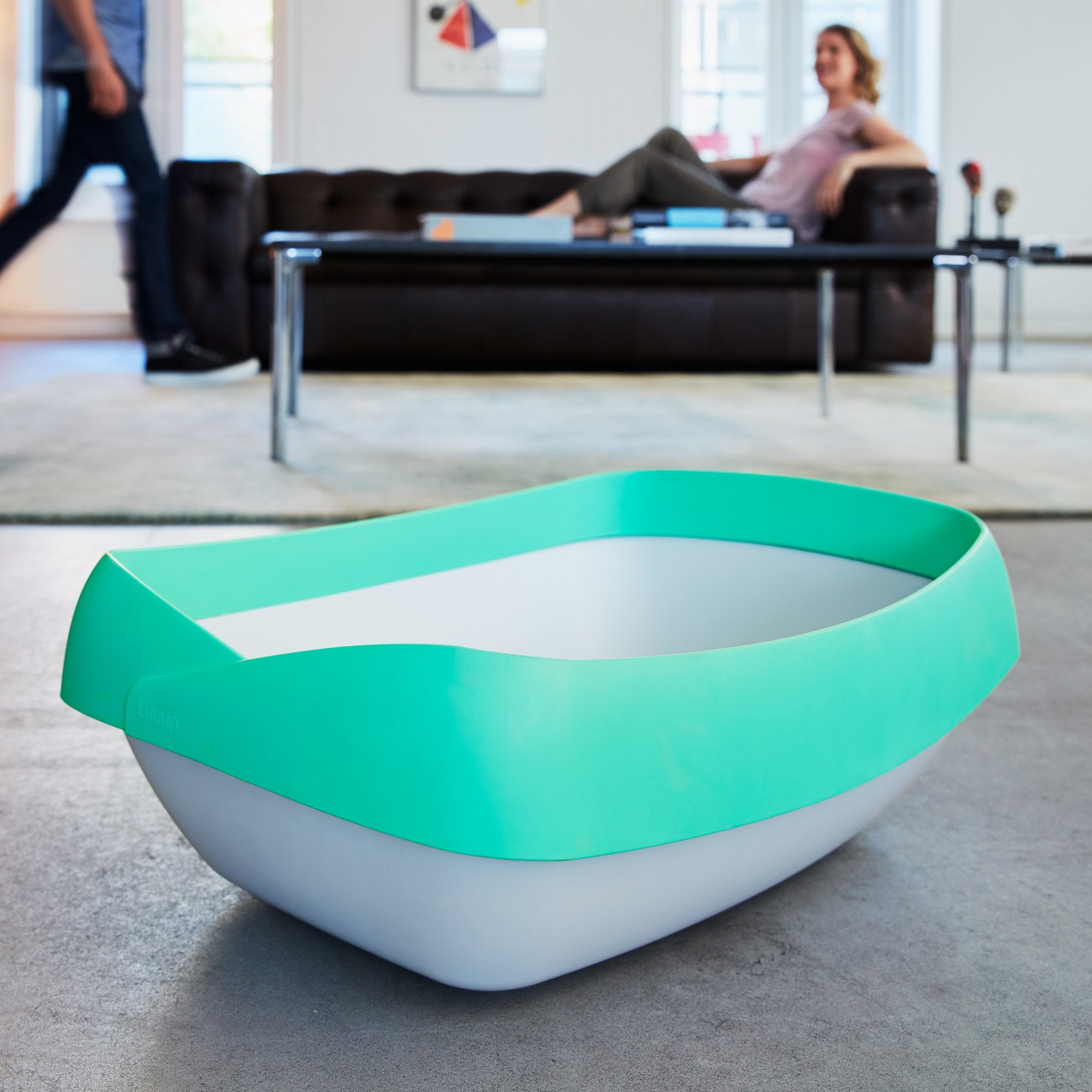 Luuup spill guard helps contain spills for a cleaner space.