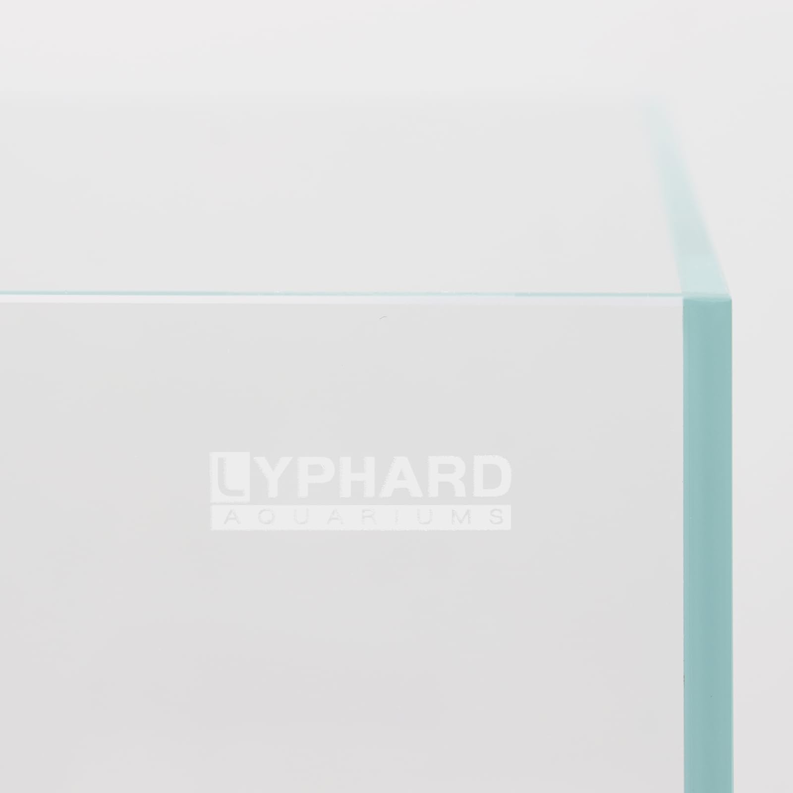 LYPHARD AQUARIUMS safe packaging ensures secure delivery and safe unboxing.