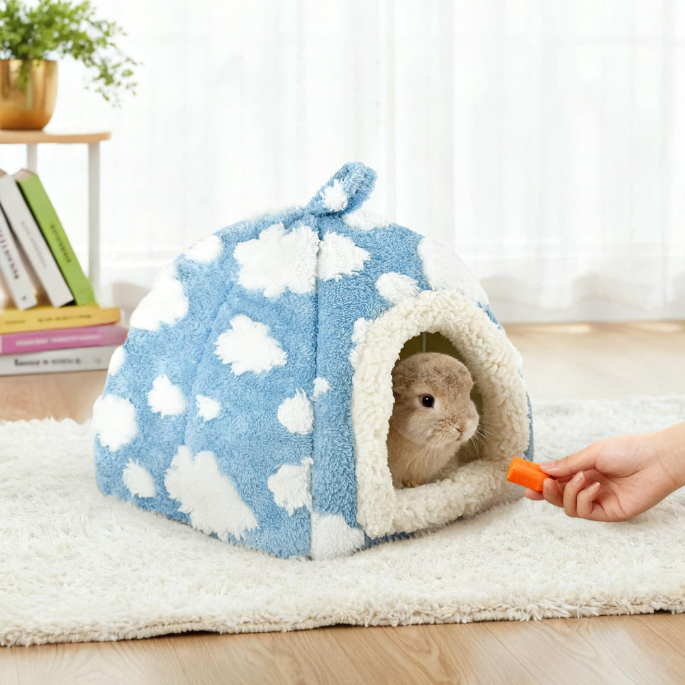 LyssKMK Bunny Bed removable pee pad simplifies cleaning and care.