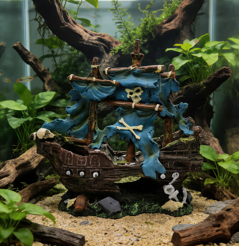 M2cbridge hand-painted resin decoration is safe in freshwater and saltwater