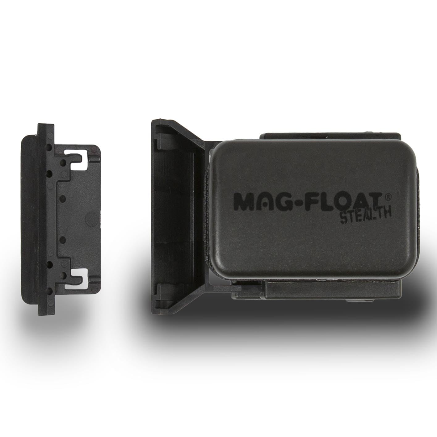 Floating Mag-Float in use for easy freshwater or saltwater glass cleaning.