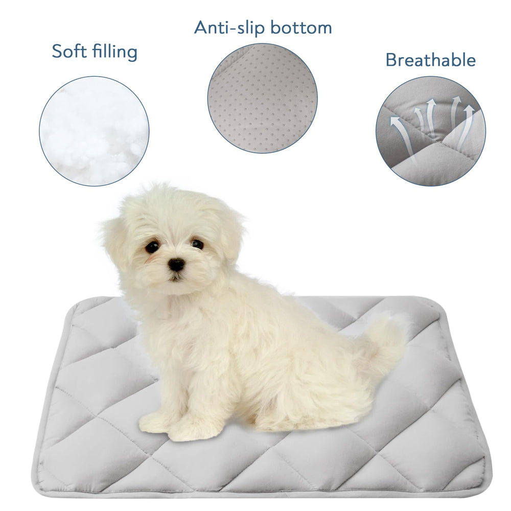 Magik & Kover crate pad anti-slip bottom stays in place.