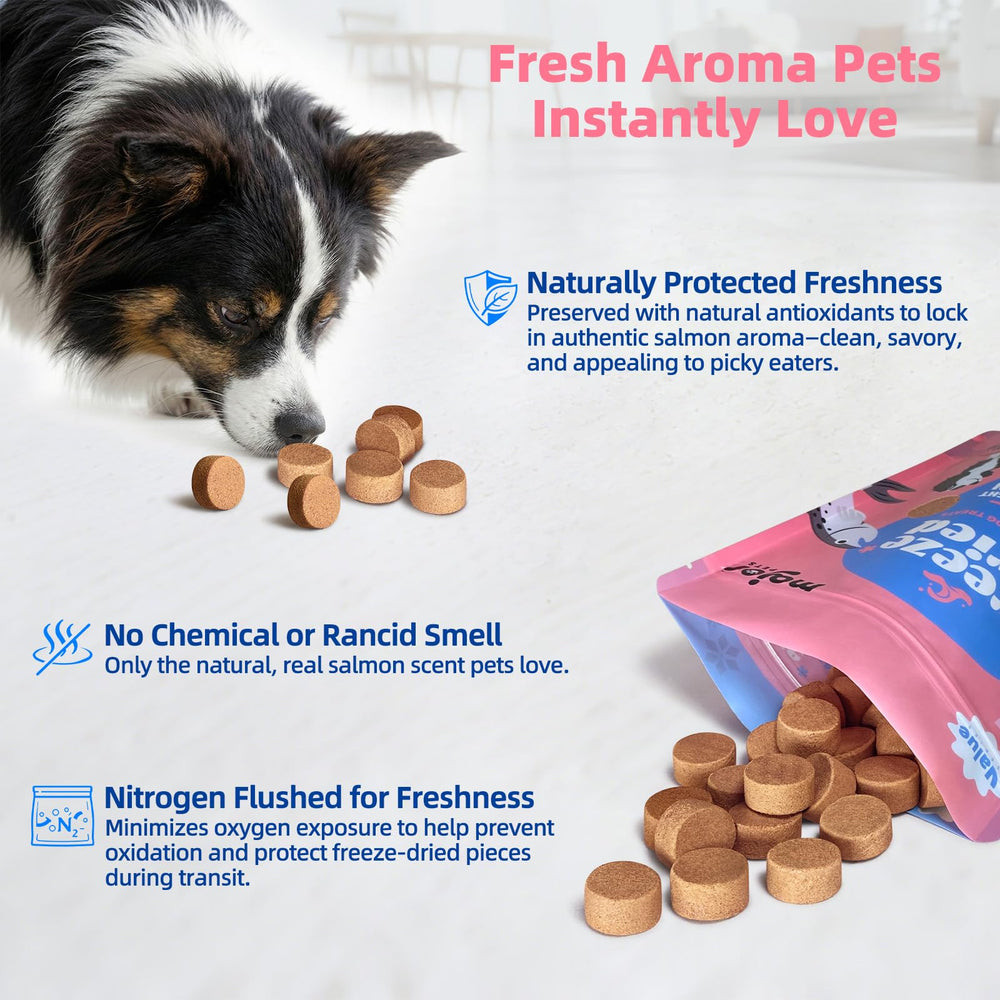 MAJOR PETS omega-3 rich salmon bites support skin, coat, and joints.