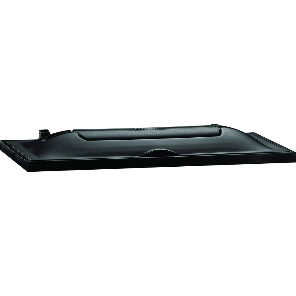MarineLand LED light hood shows natural shimmering light for realistic daytime viewing.