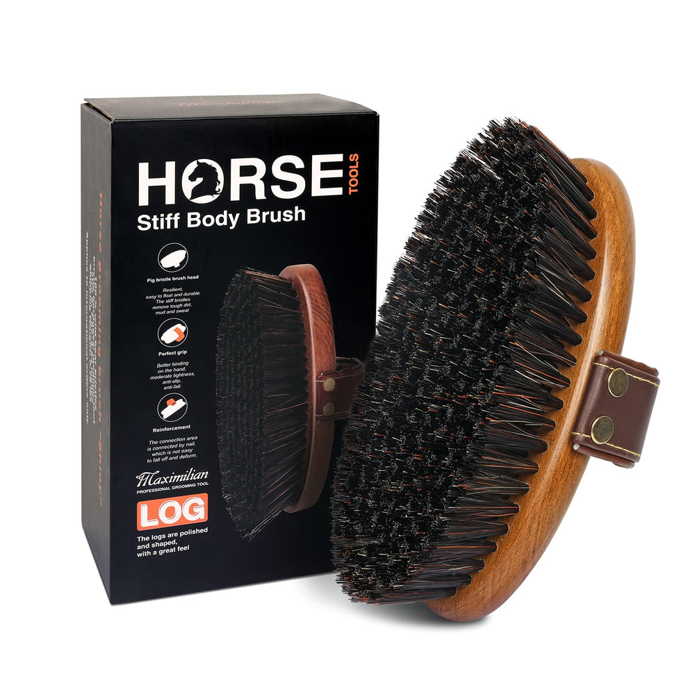 MAXIMILIAN Gentle Brush cleans the coat with a soothing massage.