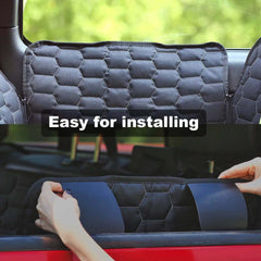 Meginc 600D waterproof bottom protects against mud, hair and spills.