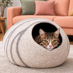 MEOWFIA Cat Cave entrance close-up highlights soft merino wool comfort.