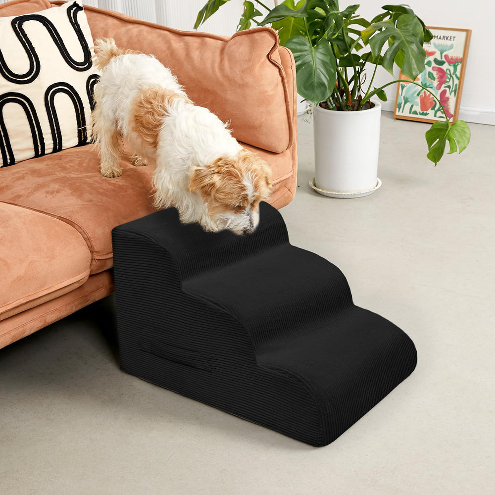 Mesa Lemon dog steps 3-step on mid-height bed demonstrates stable ascent