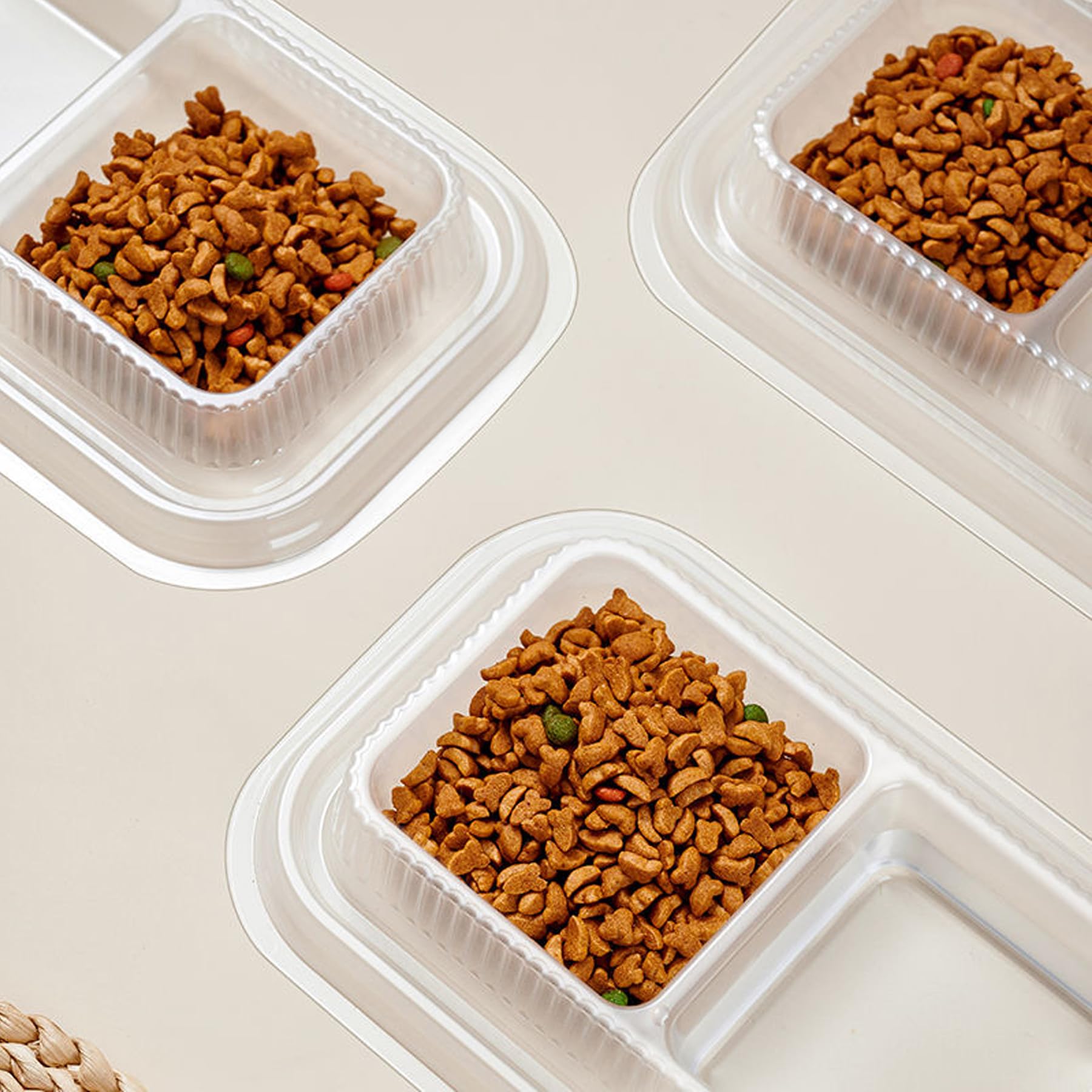MEYAGO no-spill, non-slip base keeps bowls in place.
