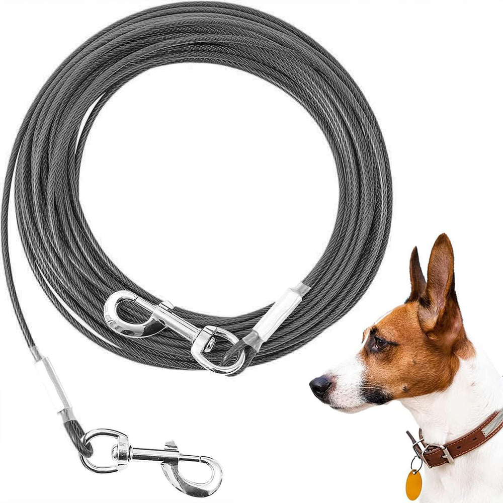 Mi Metty tie out cable close-up with rust-proof coating and steel core for outdoor durability.