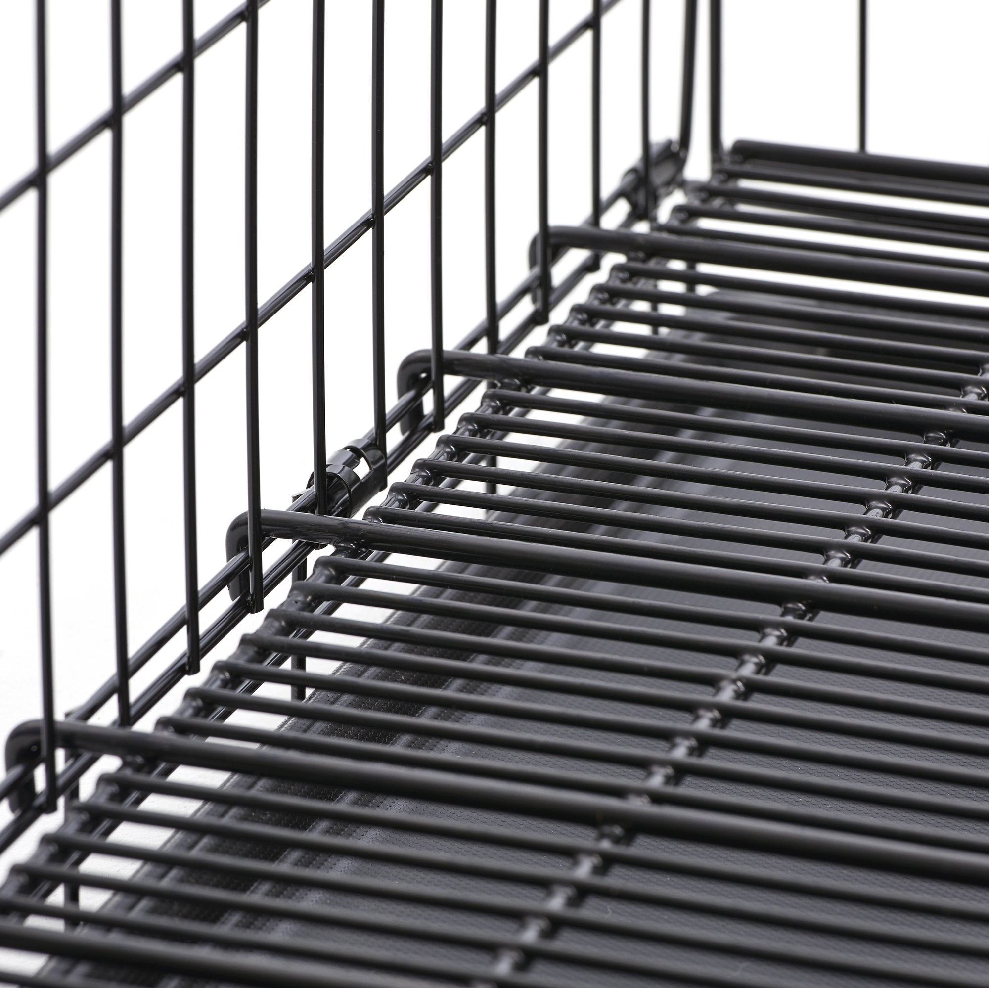 MidWest floor grid for New World B36 promotes airflow and easier cleaning.