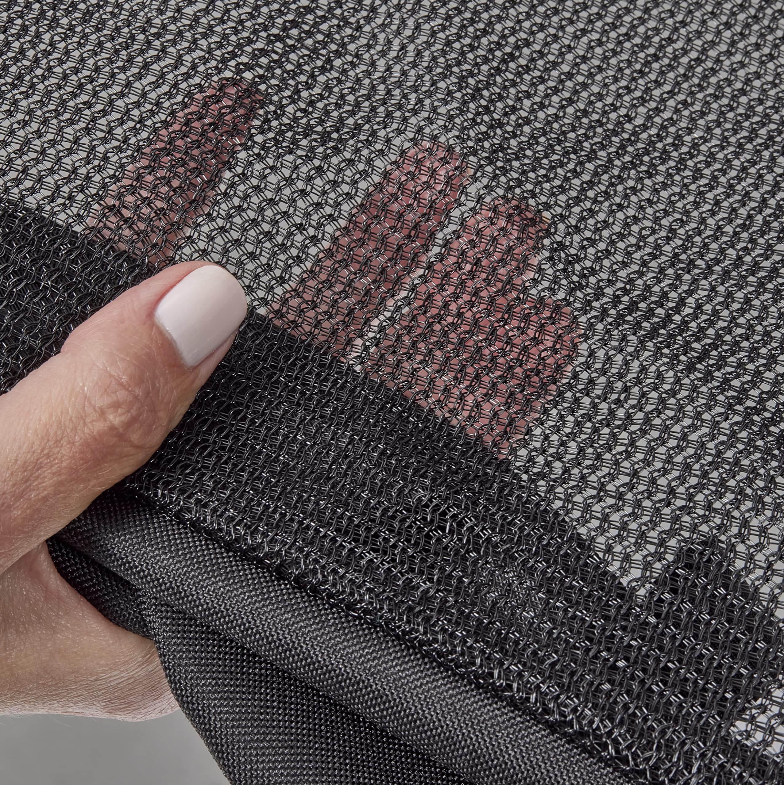 MidWest Homes for Pets octagon mesh top offers privacy for playtime.