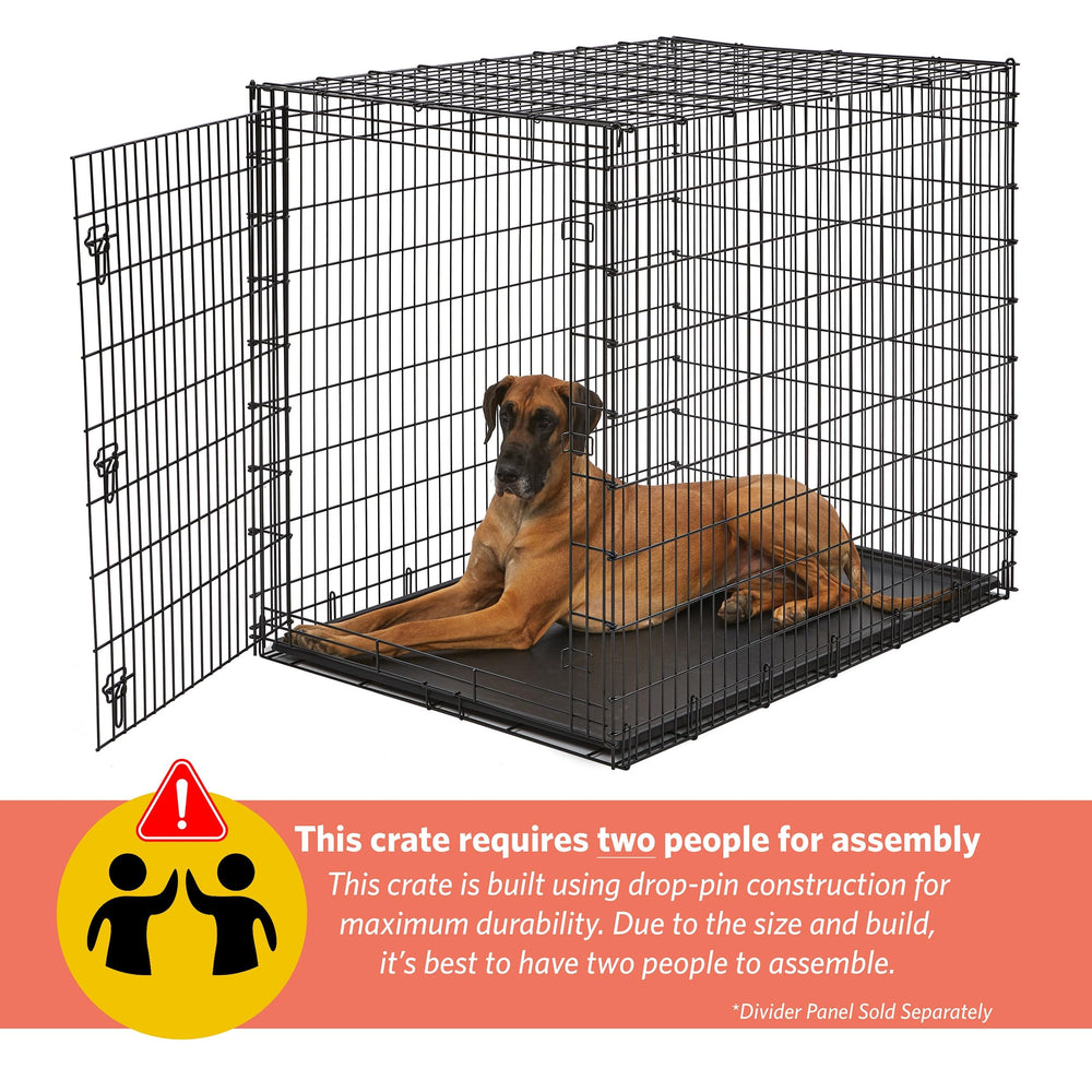 MidWest Homes for Pets leak-proof tray and rubber feet simplify cleanup and floor protection.