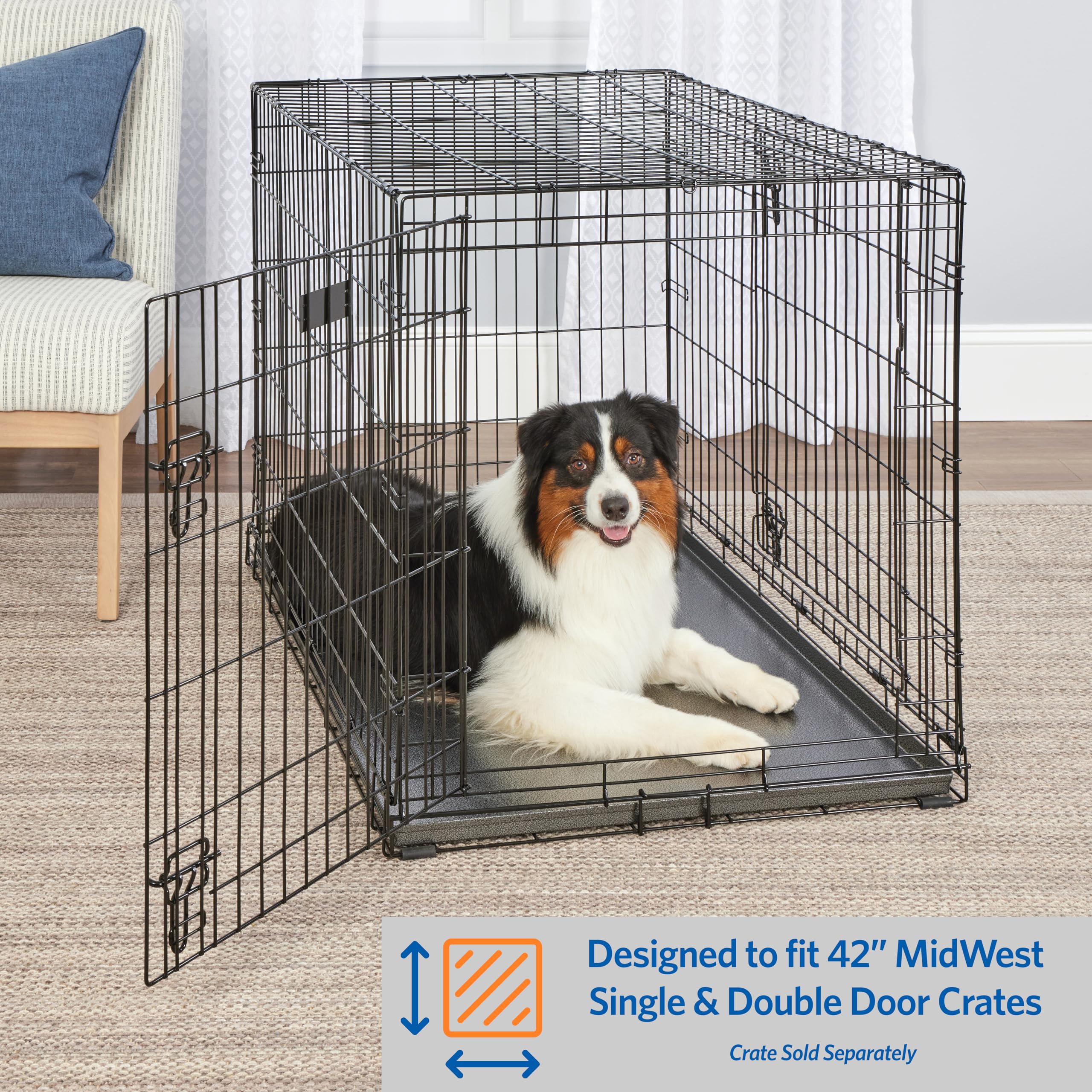 MidWest Homes for Pets pan with rust-resistant-finish keeps crates looking new between cleanings.