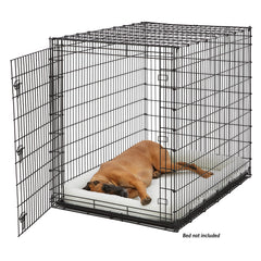 MidWest Homes for Pets open wire design improves ventilation and crate comfort.