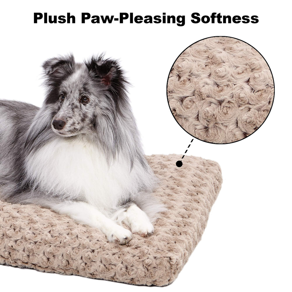 MidWest Homes for Pets bed features non-slip bottom for stable placement on floors.