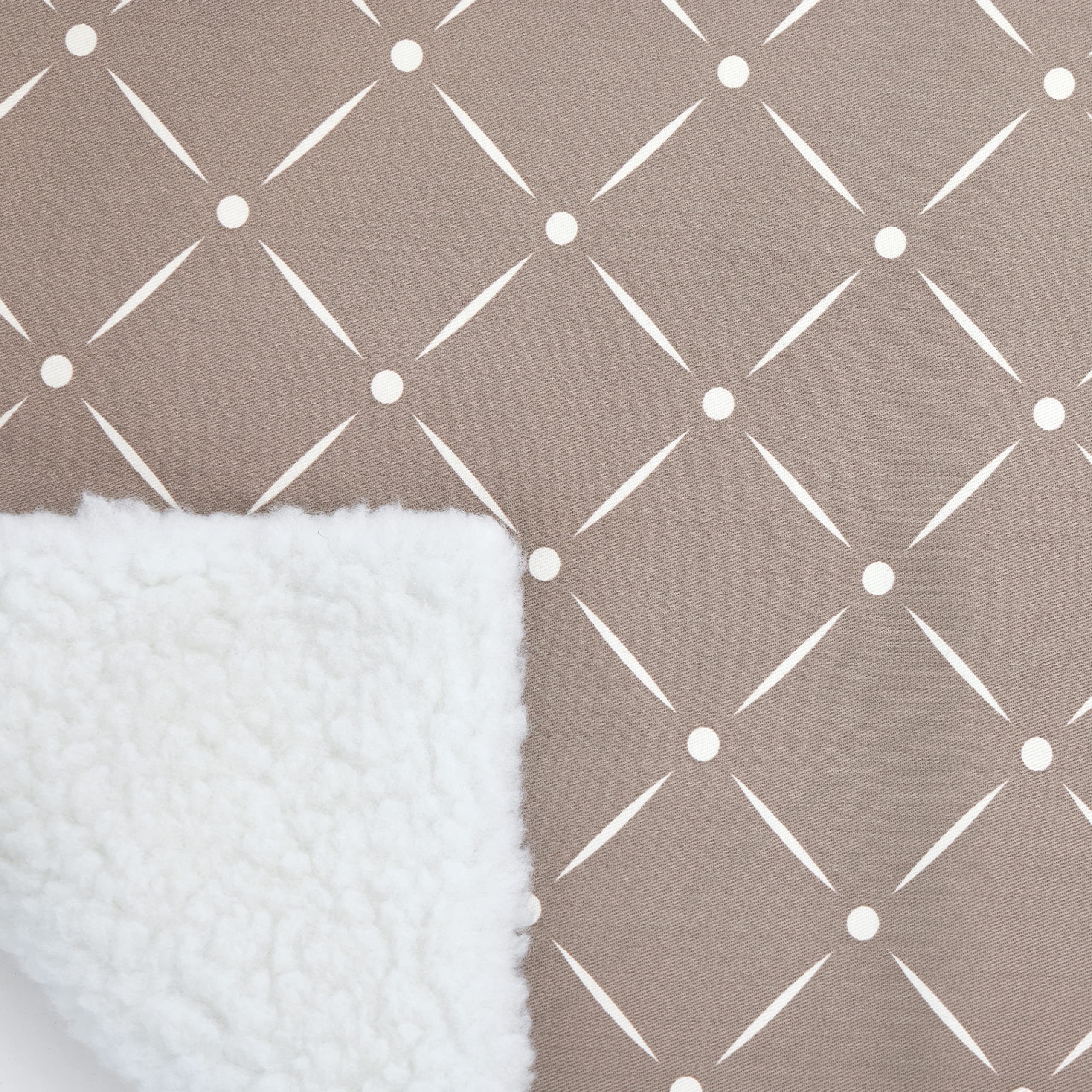 MidWest Quiet Time machine washable fabric for easy cleaning.