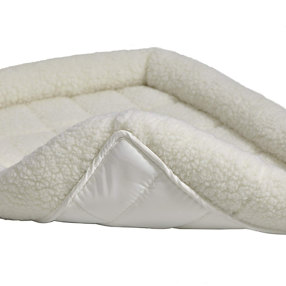 MidWest QuietTime bed is machine washable for easy care and quick reuse.
