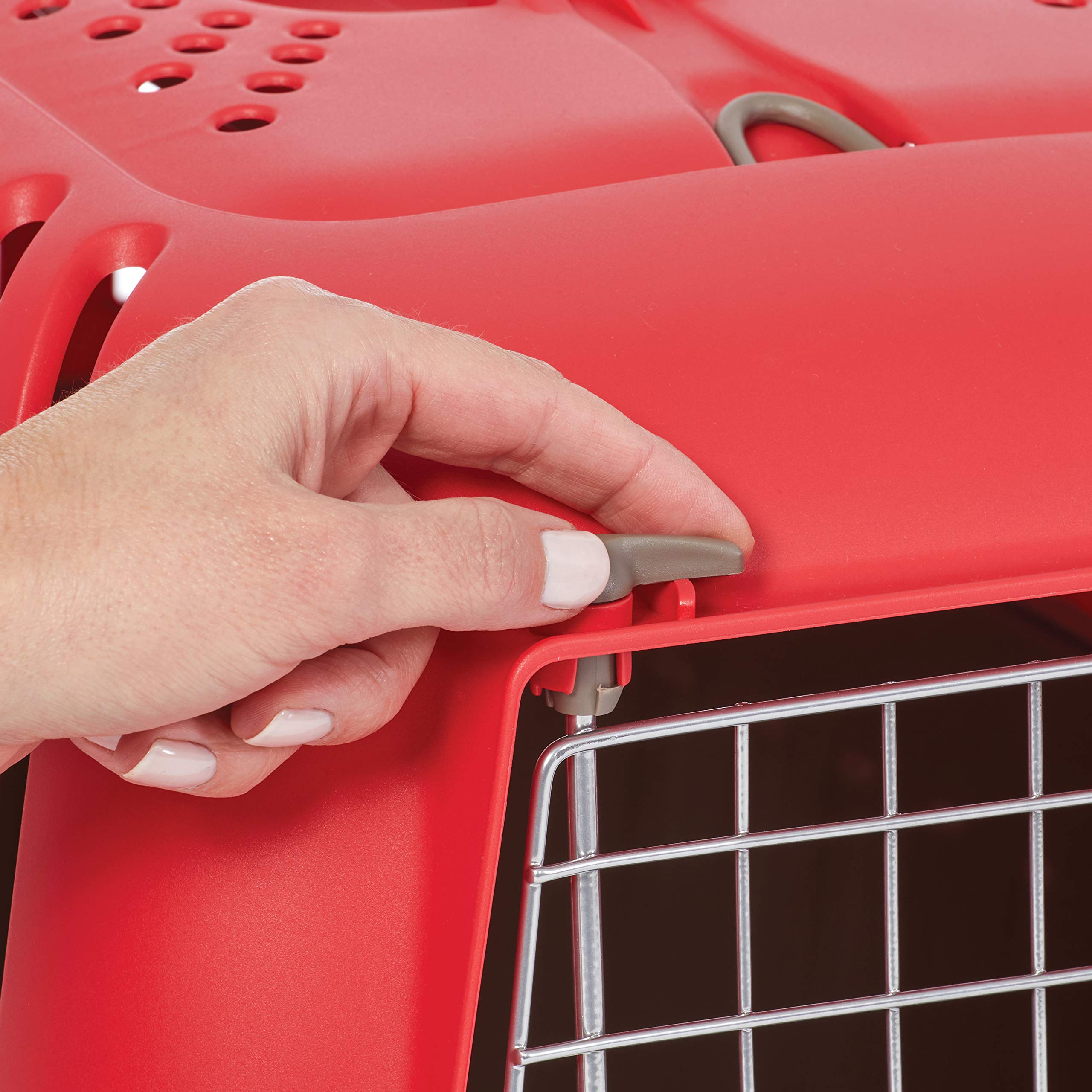 MidWest Spree door-ventilation demonstrates secure access and airflow.