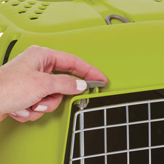 MidWest Spree green carrier supports quick five-step assembly for stress-free setup.